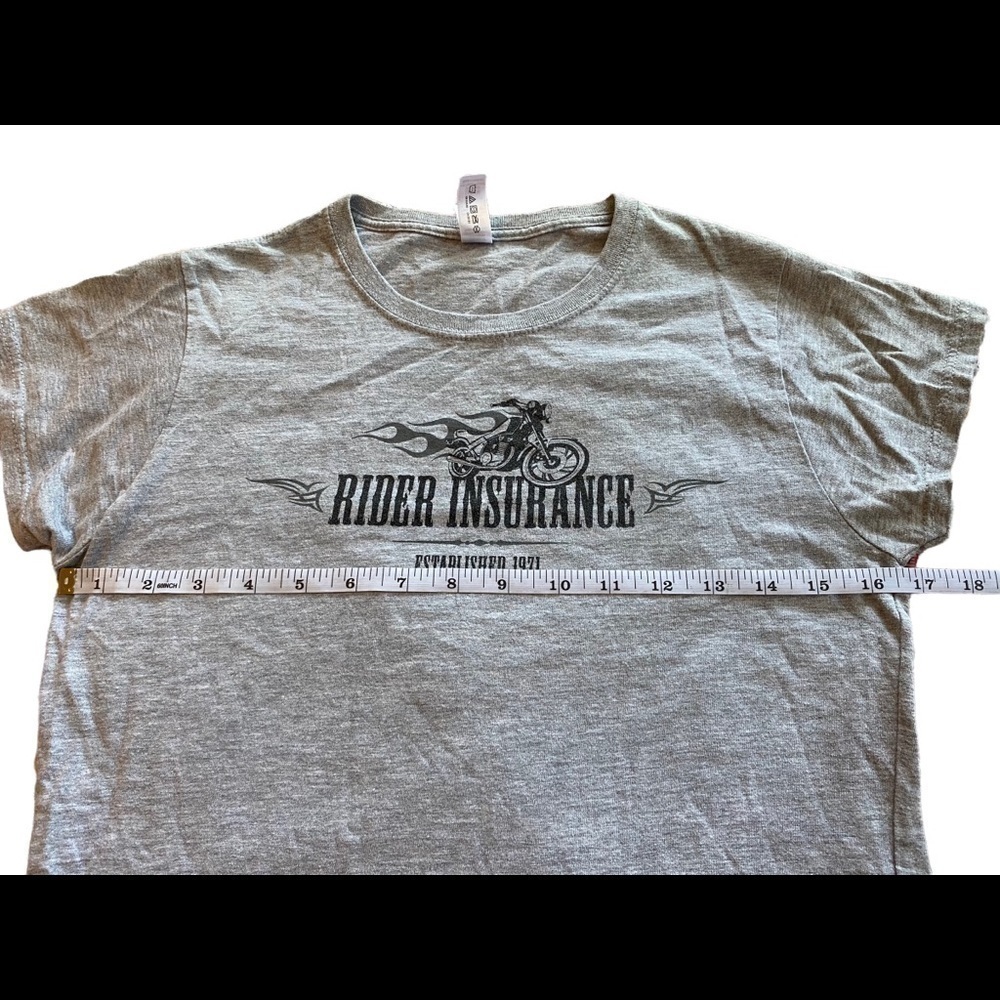 𝅺gildan Riders insurance Tshirt size Medium